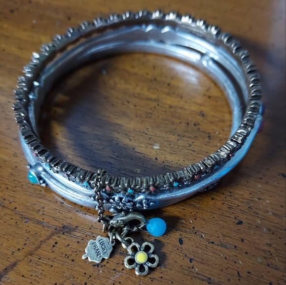 🍀 Lucky Brand set of 3 antique vintage style bangles in good condition - Picture 4 of 4